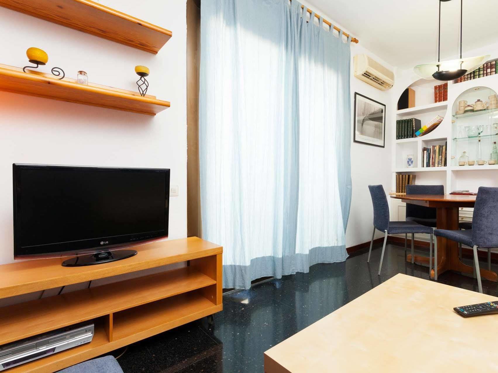 Short Stay Group Gracia Serviced Apartments Barcelona Ngoại thất bức ảnh